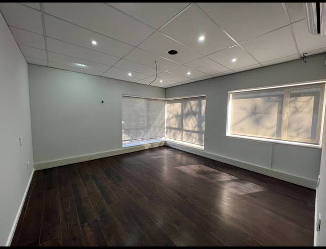 242M² OFFICE TO LET IN ROSEBANK